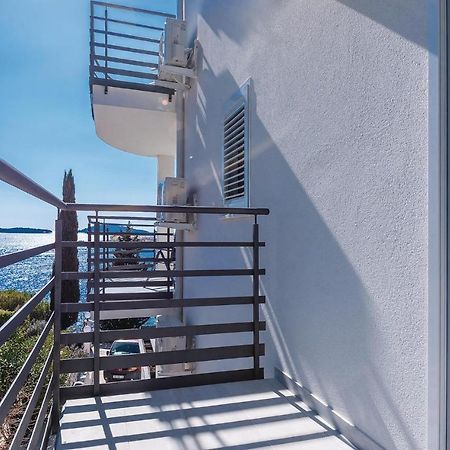 Cozy Apartment In Brodarica With Wifi Exterior photo
